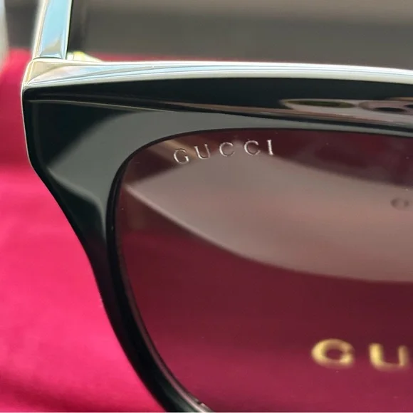 GUCCI Sunglasses - Picture 3 of 11